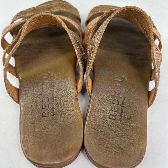 Bed Stu Henna Women's Sandals US 6.5 Brown Strappy Woven Leather Studded Slide - Picture 9 of 11